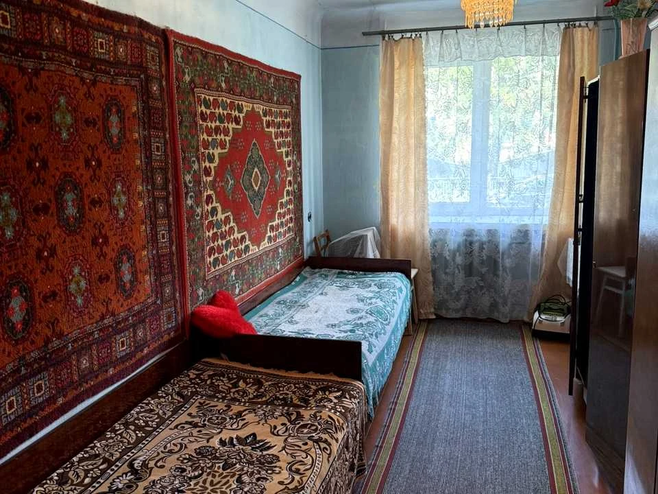 Квартира. Рівне, Небесної Сотні вул. (Кіквідзе)