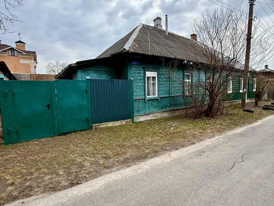 Будинок. Чернігів, Валерія Сарани вул. (Лермонтова)