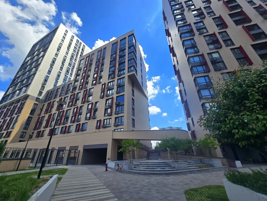 Продаж 3-кімнатної квартири в сучасному житловому комплексі