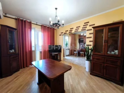 Spacious 3-room apartment near Lake Sonyachnoe. State programs "ok