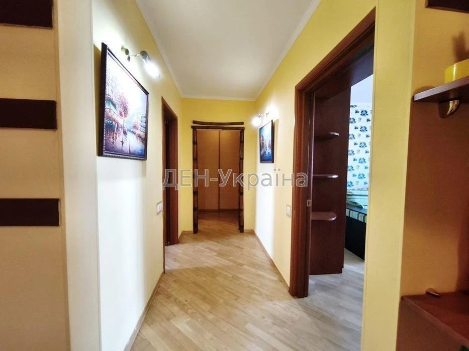 Spacious 3-room apartment near Lake Sonyachnoe. State programs "ok