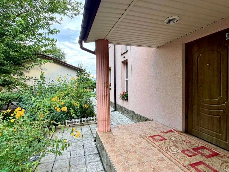 Квартира. Рівне, Дворецька вул.