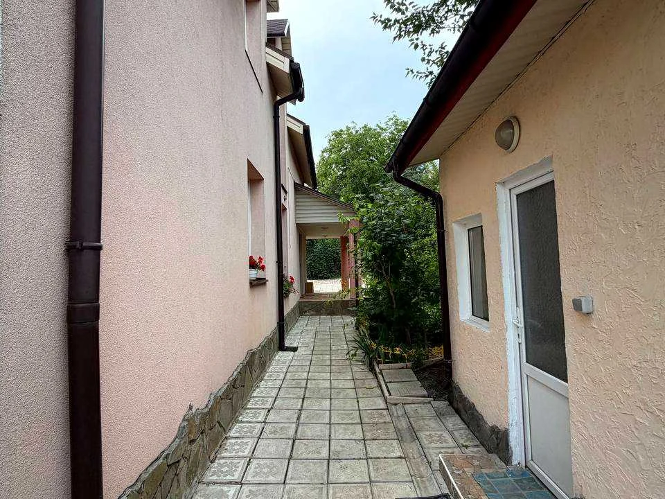 Квартира. Рівне, Дворецька вул.