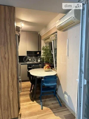 Продаж 2к квартири 43 кв. м на вул. Мілютенка 28А • ID 34666