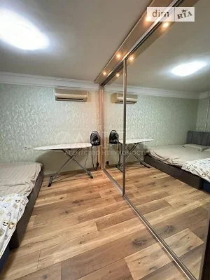 Продаж 2к квартири 43 кв. м на вул. Мілютенка 28А • ID 34666