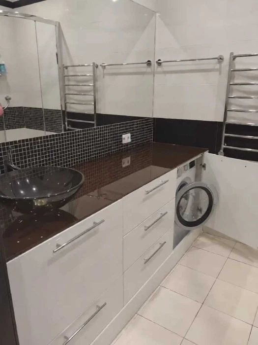 Продам 3 х комнатную ул. Привокзальная 4, ЦЕНТР