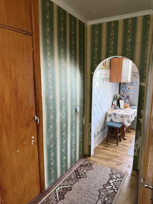 Продається 3 кімнатна квартира р-н Південний захід