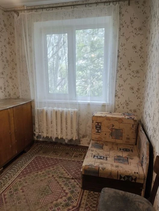 Продається 3х кімнатна квартира  в районе кінотеатра «Юність