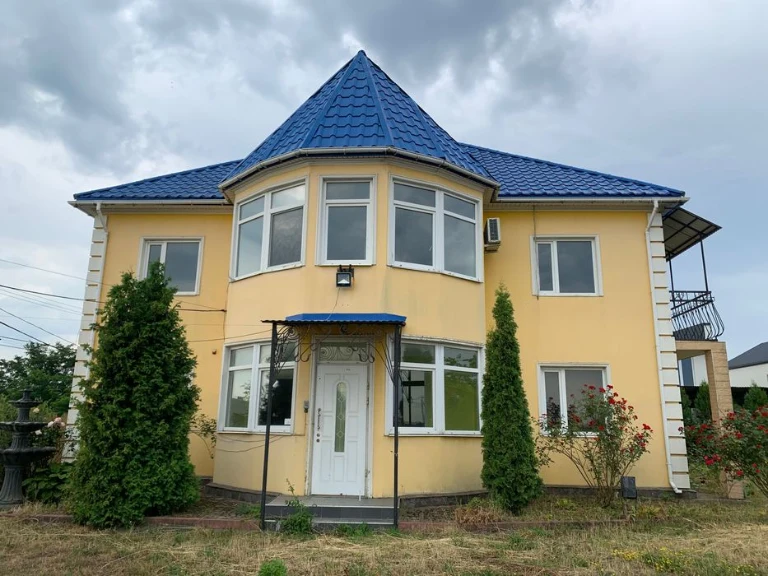 Будинок під реконструкцію плюс ділянка 7,5 соток в районі Сп