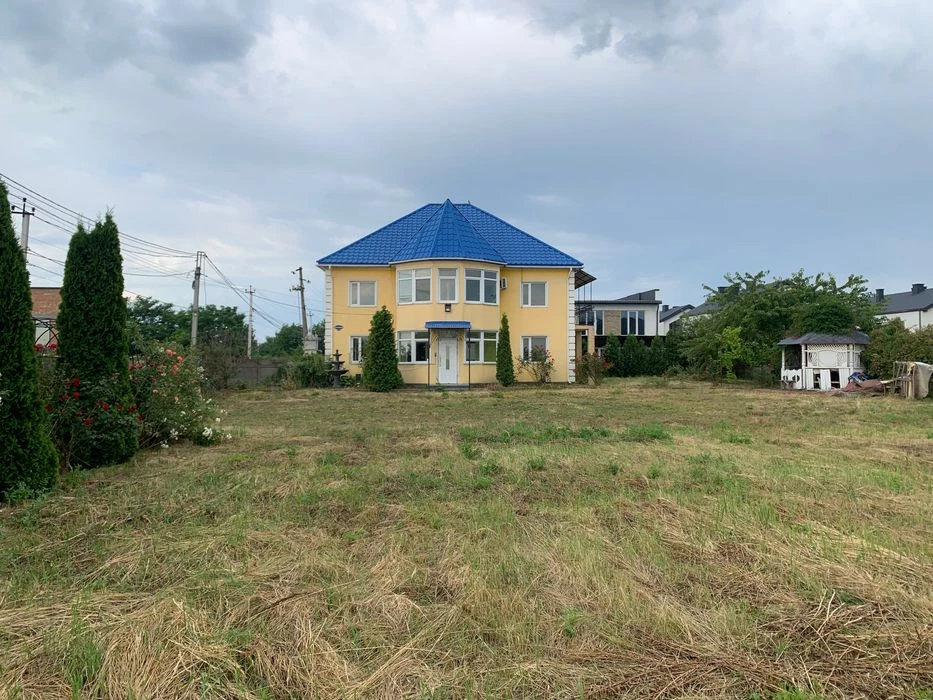 Будинок під реконструкцію плюс ділянка 7,5 соток в районі Сп
