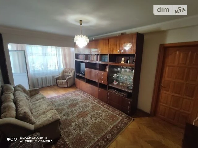 Довготривала оренда 3к квартири на вул. Михайла Котельникова
