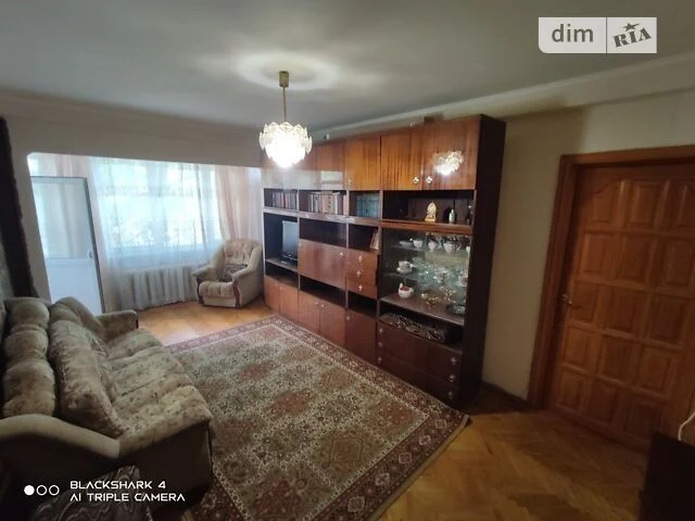 Довготривала оренда 3к квартири на вул. Михайла Котельникова