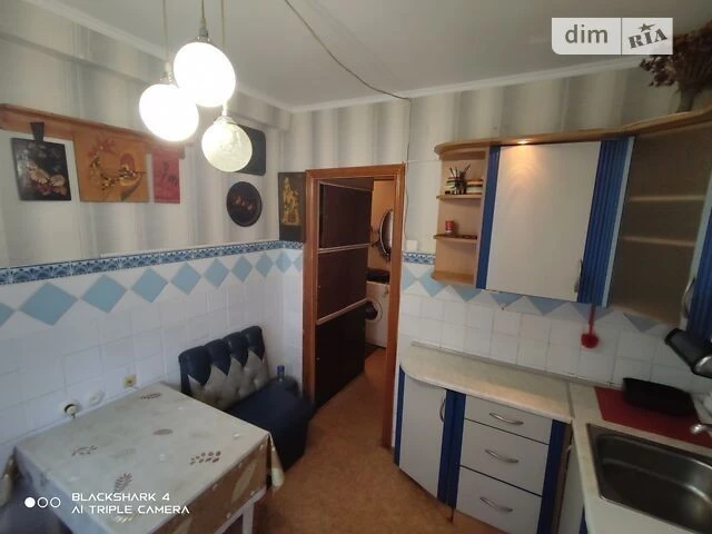 Довготривала оренда 3к квартири на вул. Михайла Котельникова
