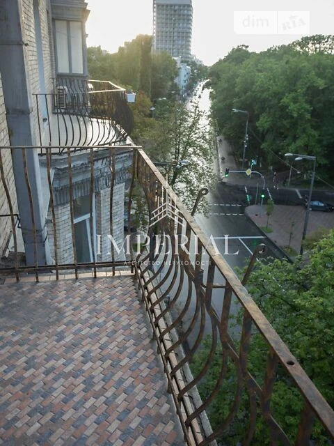 Довготривала оренда 1к квартири на вул. Михайла Грушевського