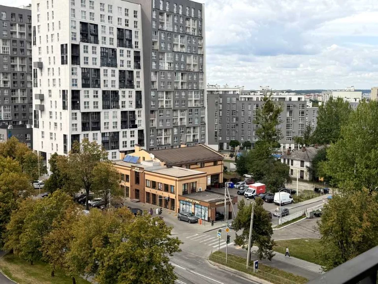 Квартира. Львів, Володимира Великого вул. (Артема), (Будинок