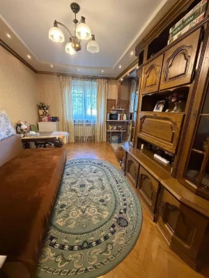 Продаж трьохкімнатної квартири на вул.Білоцерківська
