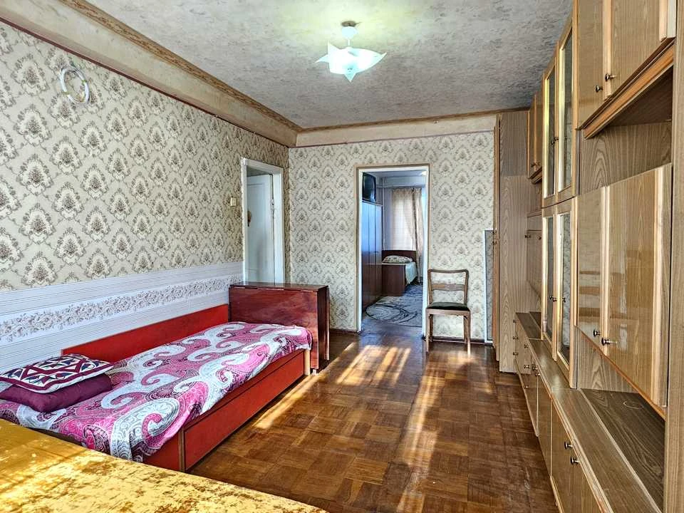 Квартира. Київ, Воскресенський просп. (Перова)