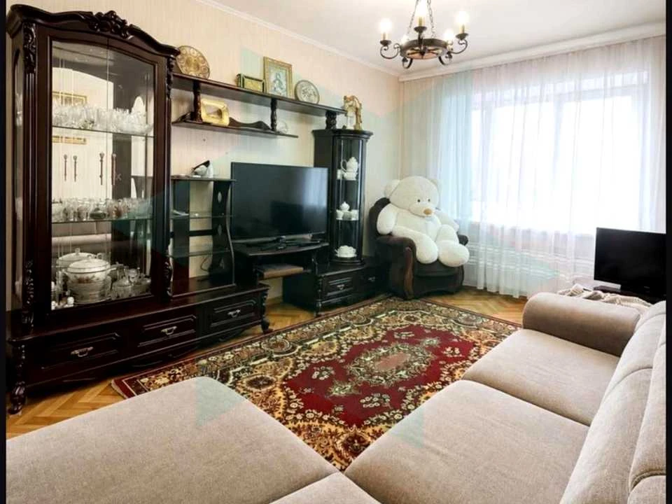 Apartment. Dnipro, Heroiv Avenue.