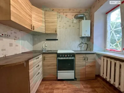 Продаж Квартира Кирилівка