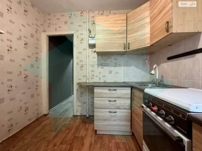 Продаж Квартира Кирилівка