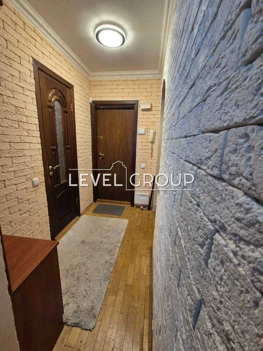 Продаж 3 кімнатної квартири з ремонтом, Подільський, Виногра