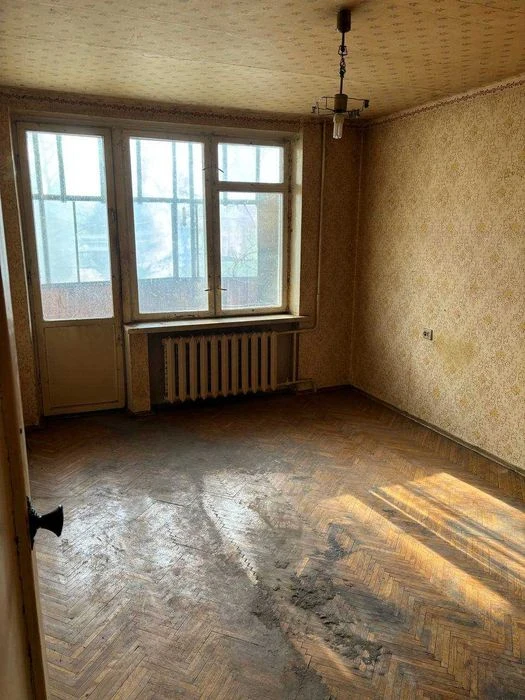 Продаж 1-кімн кв на Березняках без Ремонту!