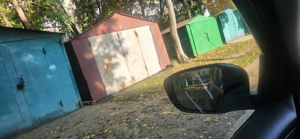 гараж во дворе вильямса 54 56. продам