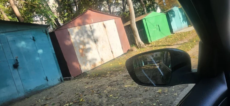 гараж во дворе вильямса 54 56. продам
