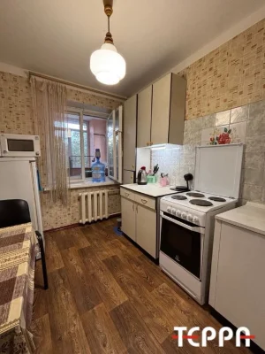 Продаж 1-кімнатної квартири, просп. Моторобудівників