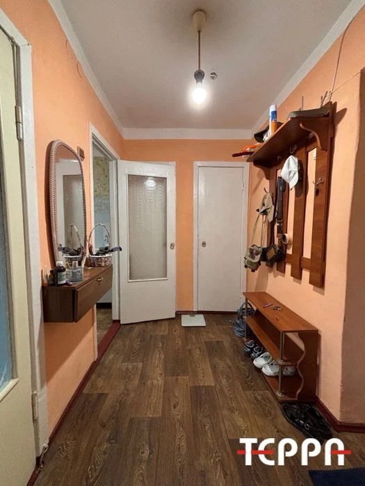 Продаж 1-кімнатної квартири, просп. Моторобудівників