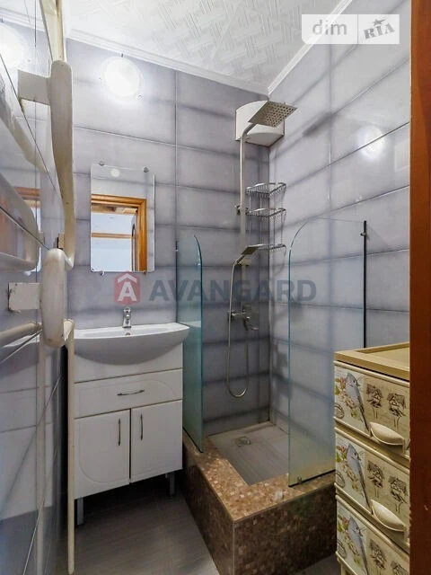 Sale of 3-room apartment 78 sq. m on Hetmana Kyryla Rozumovs street