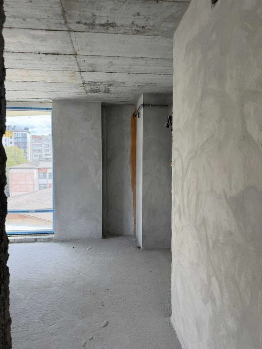 ТЕРМІНОВО, 2 кім, газ, в обжитому районі міста