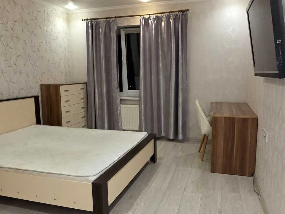 Квартира. Харків, Ахсарова вул.