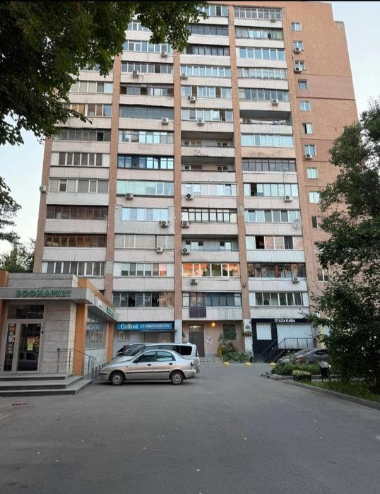 Продам 1-кімнатну квартиру, метро Левада,3поверх 14-ти повер