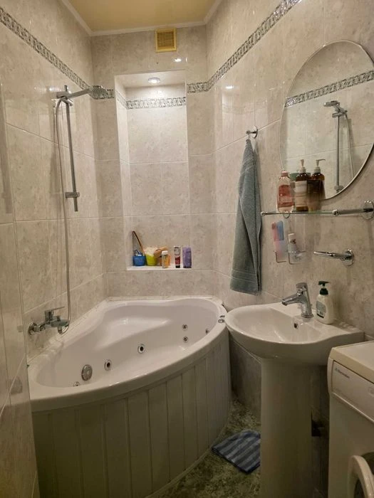 Продаж 3к квартири 85.5 кв. м на вул. Захисників Миколаєва!