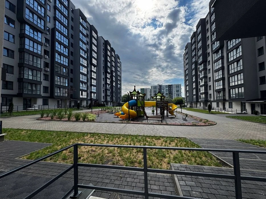Продаж 2-кімнатної квартири в новобудові ЖК R2 Residence на