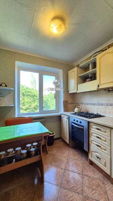 *SALE of a 3-room apartment, Kosmichny district, on Europe Street