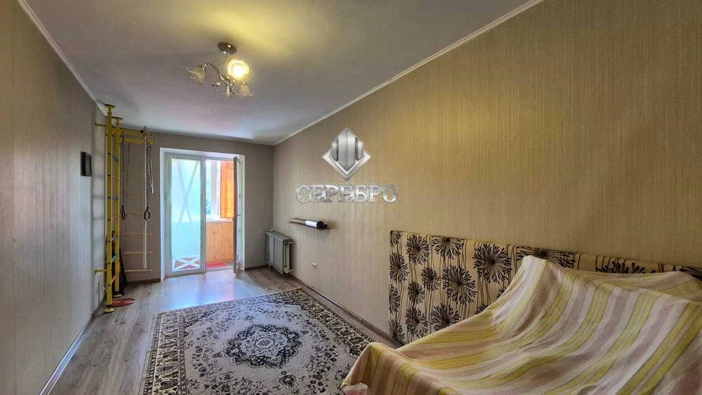 *SALE of a 3-room apartment, Kosmichny district, on Europe Street