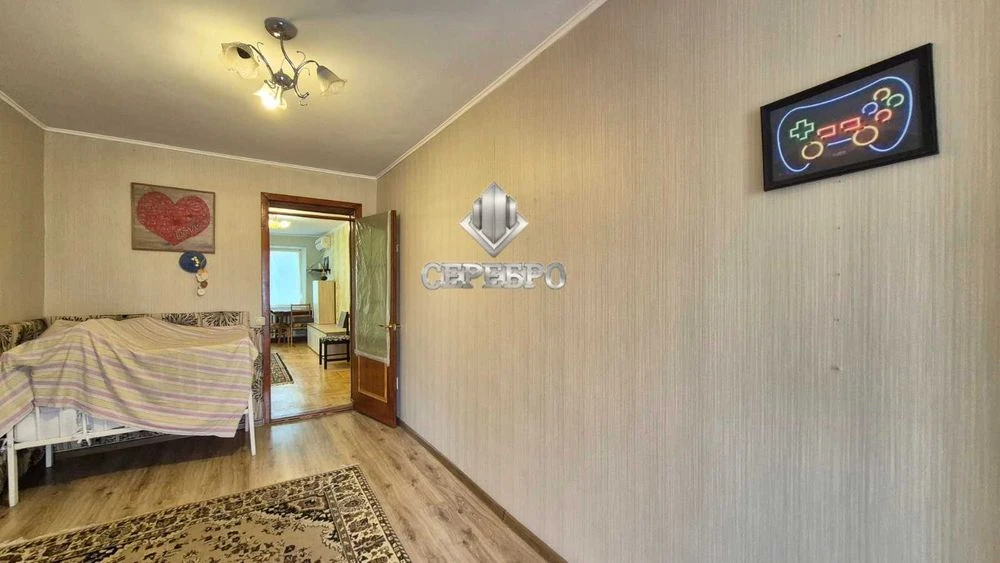*SALE of a 3-room apartment, Kosmichny district, on Europe Street