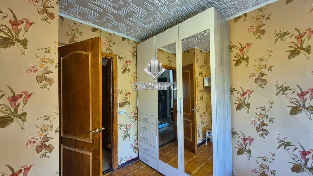 *SALE of a 3-room apartment, Kosmichny district, on Europe Street