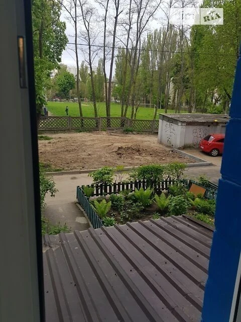 Здам в оренду кімнату на просп. Відрадний 14/45 довгостроков