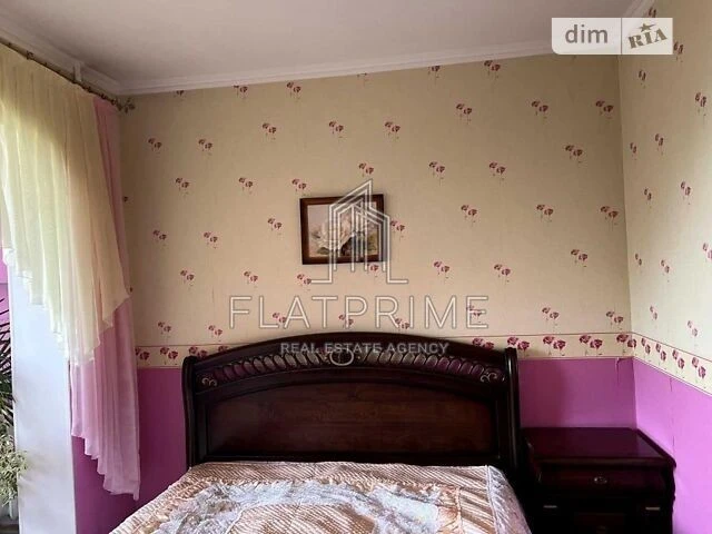Продаж 3к квартири 65 кв. м на вул. Чорних Запорожців 26 • I