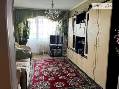 Продаж 3к квартири 65 кв. м на вул. Чорних Запорожців 26 • I