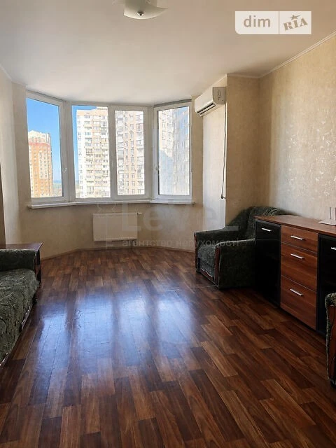 Продаж 2к квартири 67.9 кв. м на вул. Градинська 3 • ID 3480