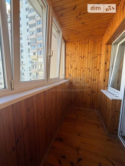Продаж 2к квартири 67.9 кв. м на вул. Градинська 3 • ID 3480
