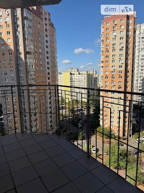Продаж 2к квартири 67.9 кв. м на вул. Градинська 3 • ID 3480
