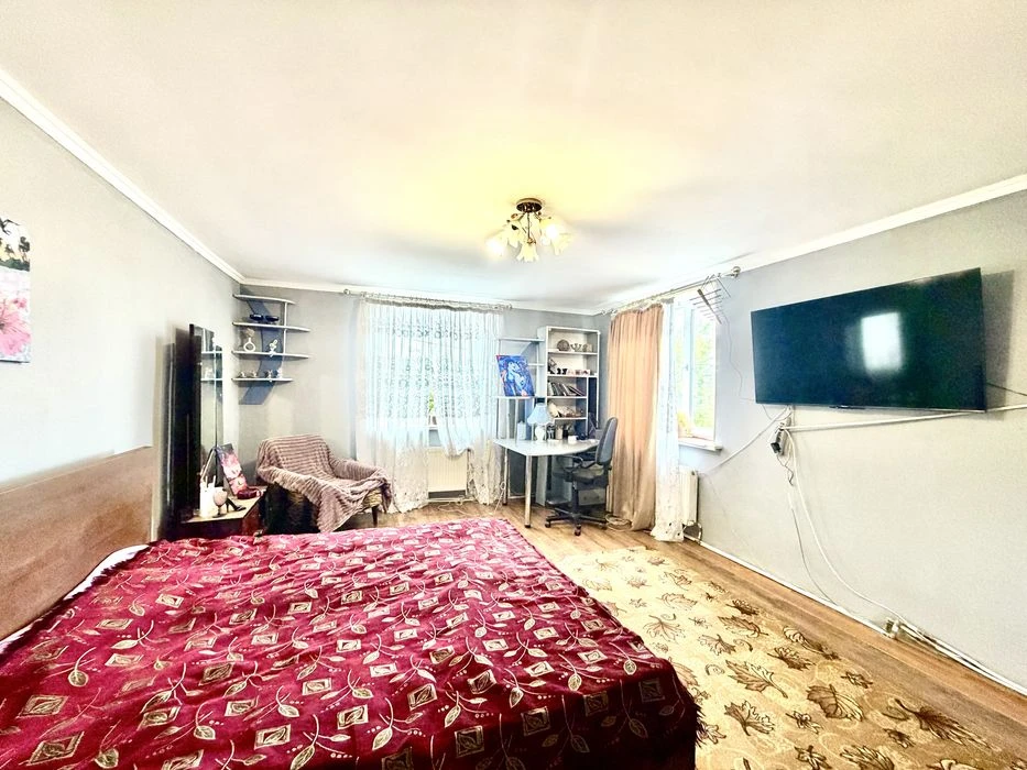 Продаж будинку в центрі міста! Всі центральні комунікації, А