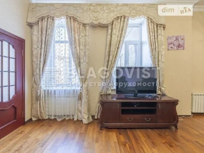 Продаж 4к квартири 126.8 кв. м на вул. Хрещатик 15 • ID 3480