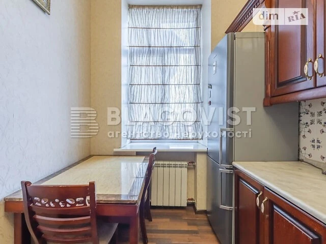 Продаж 4к квартири 126.8 кв. м на вул. Хрещатик 15 • ID 3480