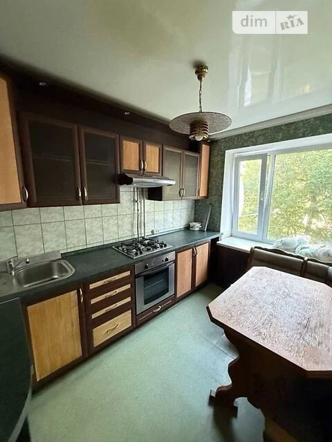 Продаж 2к квартири 52 кв. м на вул. Авіаконструктора Антонов